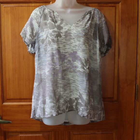 Banana Republic Gray Floral Stripes Pastel Lavender 100% Silk Shirt Top Blouse L - Picture 2 of 13